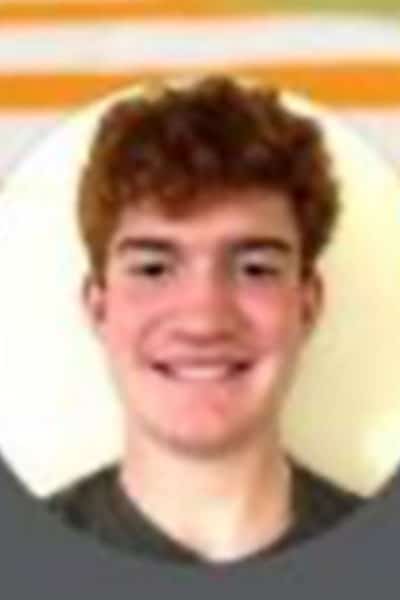 Headshot of Josh Gilder